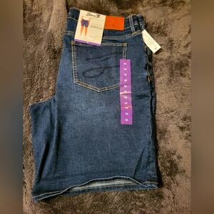 Seven7 Relaxed Bermuda Short